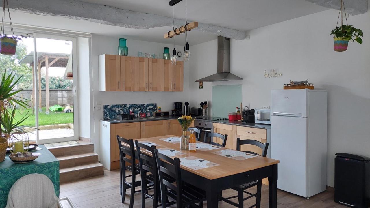 Le So Wild: Normandy Beach Retreat with Garden and Tennis Vierville-sur-Mer Exterior photo