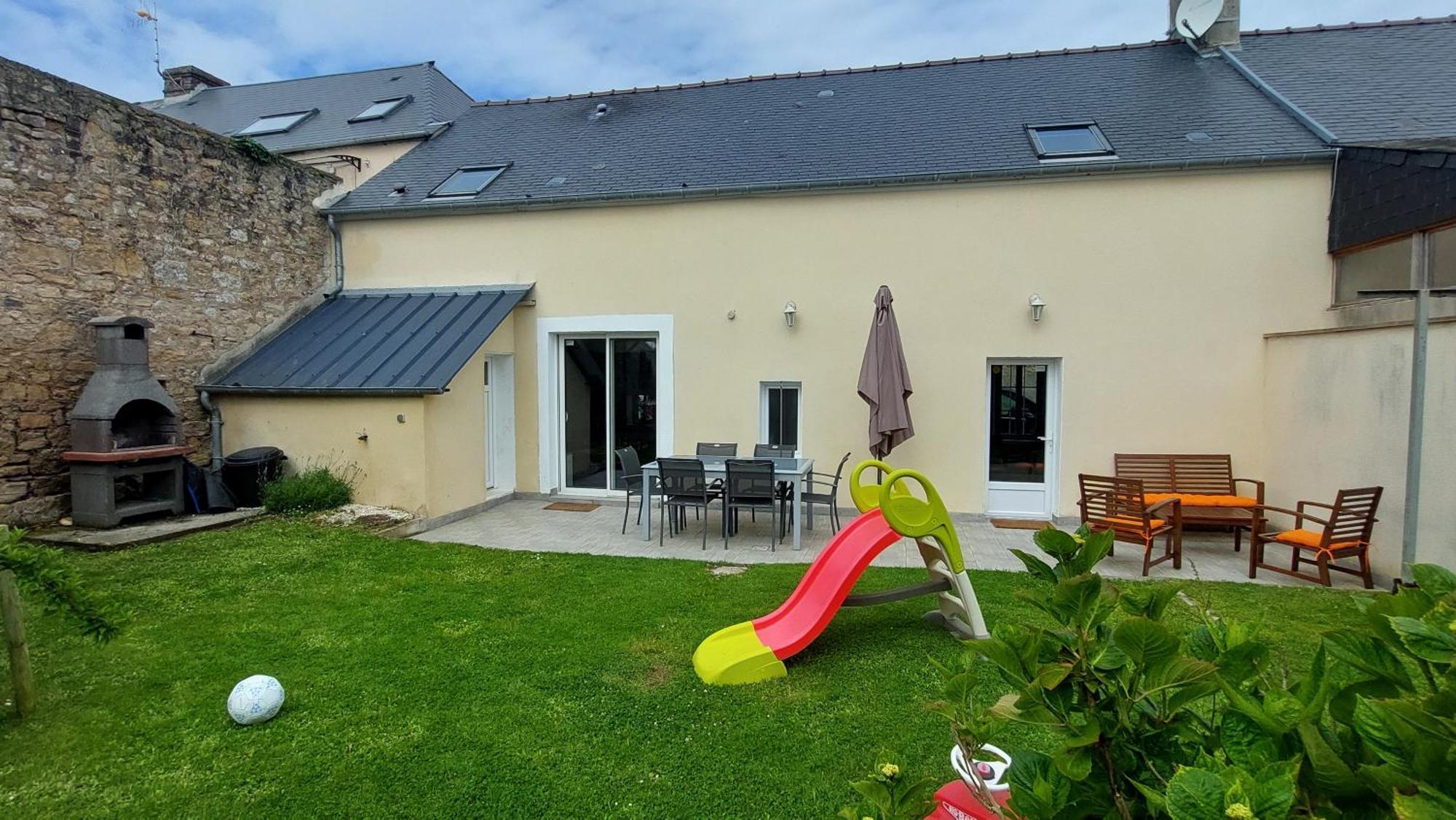 Le So Wild: Normandy Beach Retreat with Garden and Tennis Vierville-sur-Mer Exterior photo